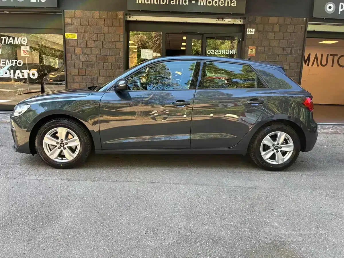 Usata Audi A1 Admired 110 CV (80 kW) 2023 Grigio SUV