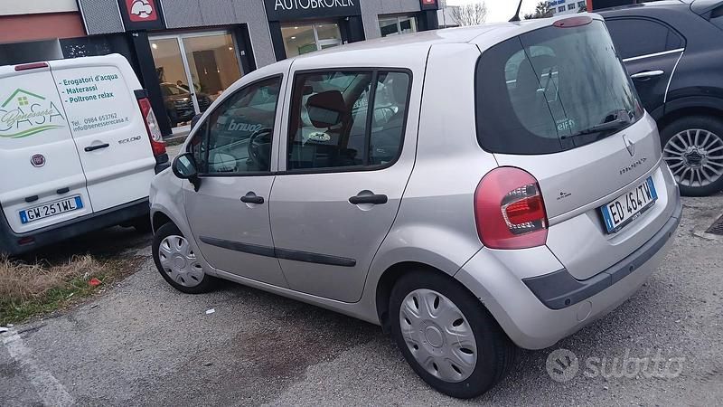 Usata Renault Modus 65 CV (47 kW) 2010 Monovolume