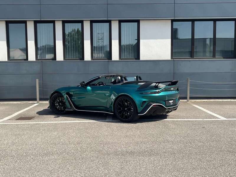 Usato 2023 Aston Martin Vantage 5.2 Benzin 700 CV (460.000 €)