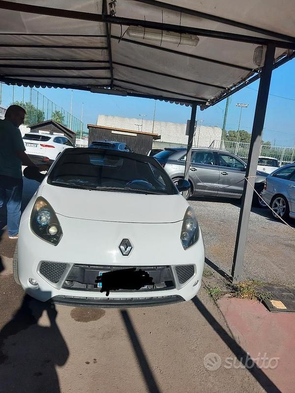 Usata Renault Wind 100 CV (73 kW) 2011 Bianco Cabrio