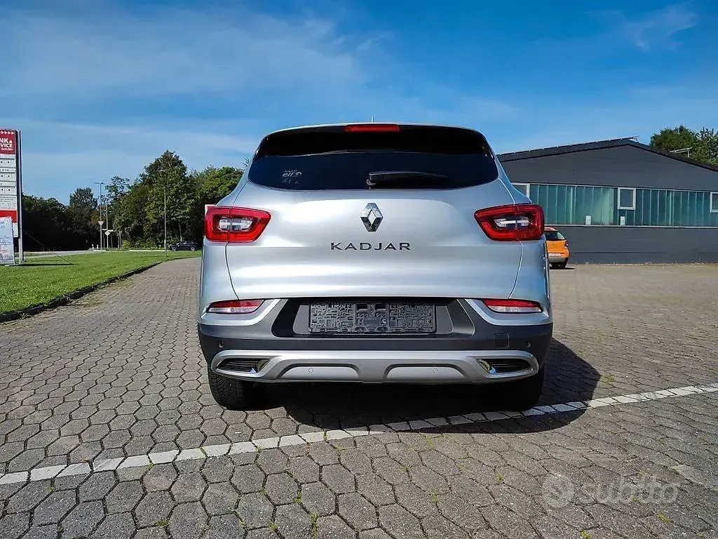 Usata Renault Kadjar Zen 116 CV (85 kW) 2019 Grigio SUV