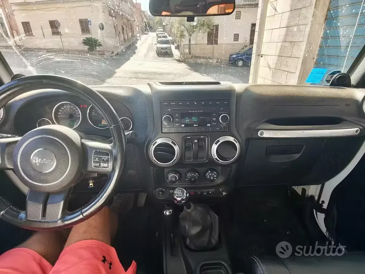 Usata Jeep Wrangler Sahara 200 CV (147 kW) 2011 SUV