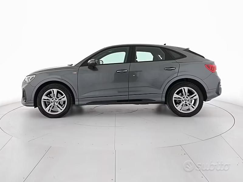 Usata Audi Q3 Sportback S-Line 190 CV (139 kW) 2020 Grigio scuro SUV