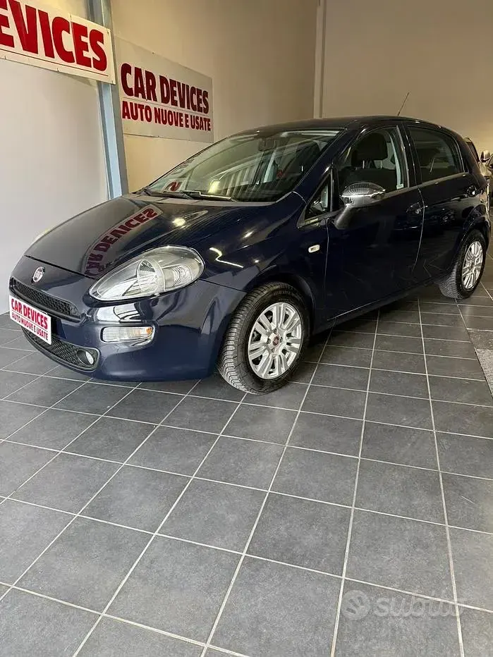 Usata Fiat Punto 77 CV (56 kW) 2016 Blu Utilitaria