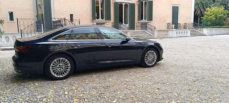 Usata Audi A6 Business Plus 163 CV (119 kW) 2021 Blu/azzurro Berlina