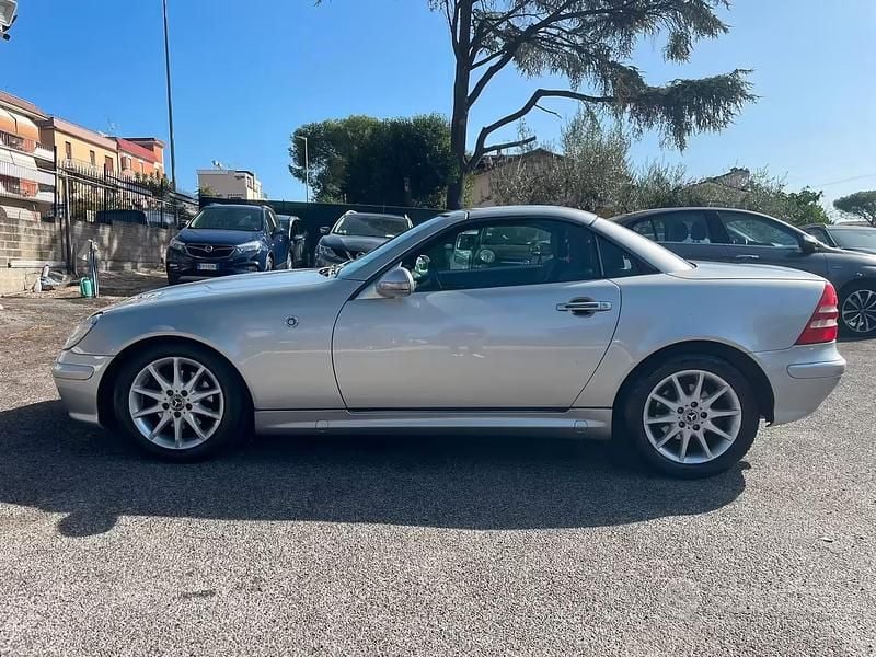 Usata Mercedes SLK200 163 CV (119 kW) 2002 Grigio Cabrio