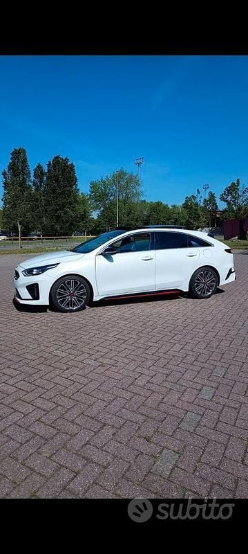 Usata Kia ProCeed GT 204 CV (150 kW) 2019 Bianco Station wagon