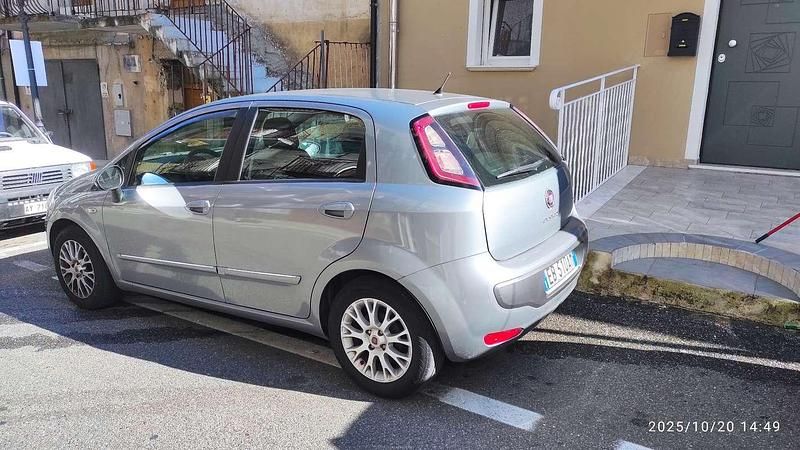 Usata Fiat Punto Evo Active 75 CV (55 kW) 2010 Utilitaria