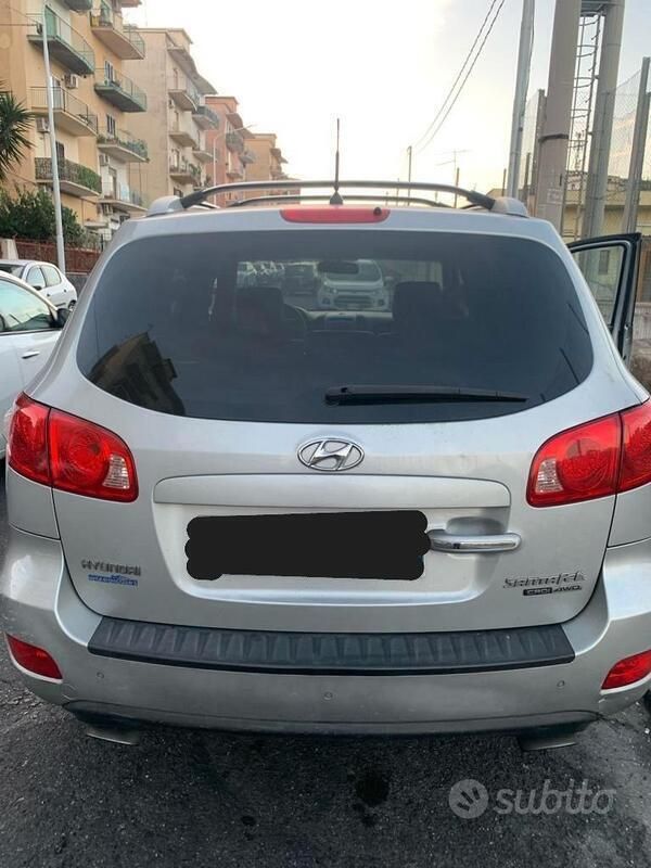 Usata Hyundai Santa Fe 155 CV (114 kW) 2007 Grigio SUV