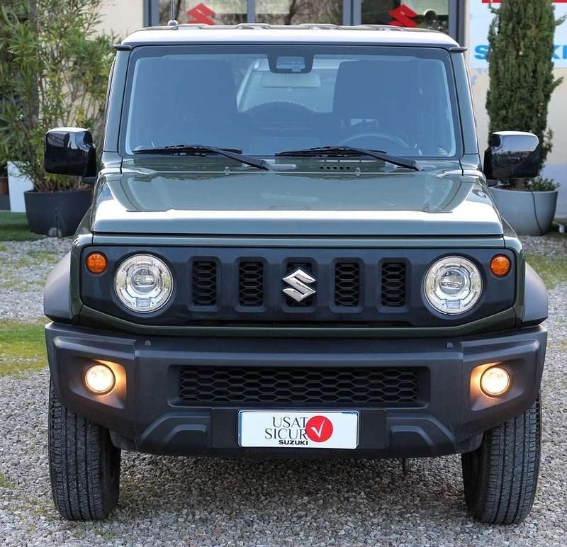 Usata Suzuki Jimny 102 CV (75 kW) 2019 Verde amazzonia / tetto nero SUV
