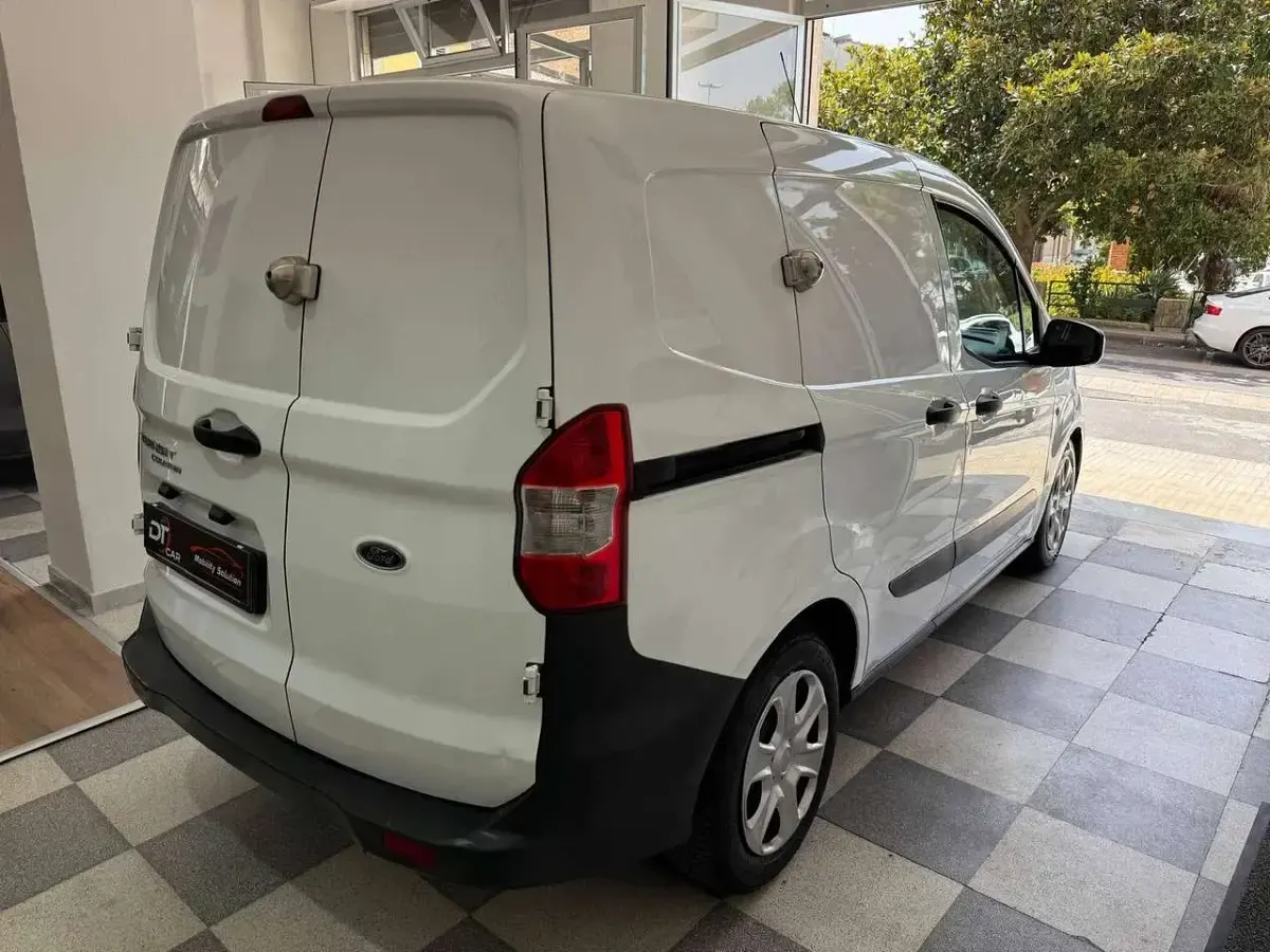 Usata Ford Transit 101 CV (74 kW) 2022 Bianco Furgone