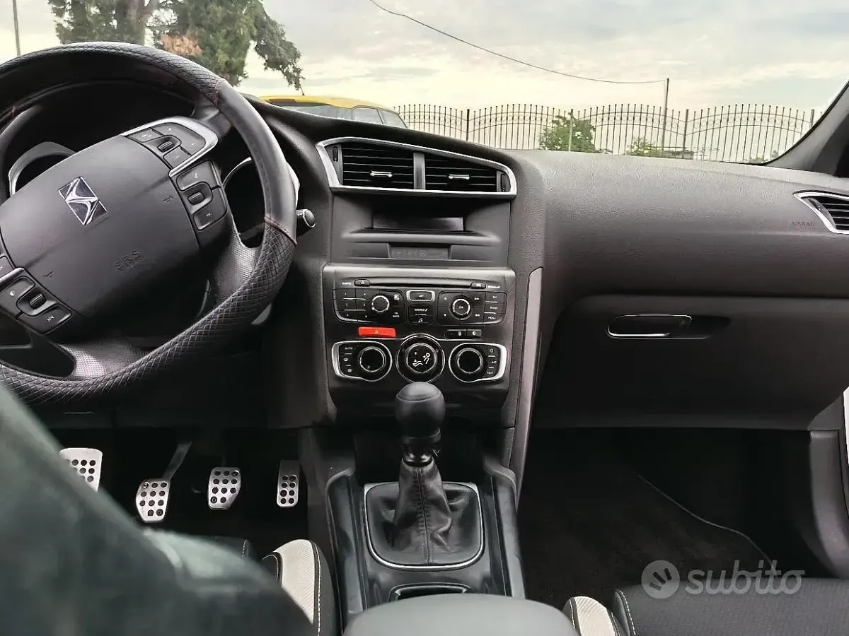 Usata Citroën DS4 Sport Chic 163 CV (119 kW) 2013 Bianco Utilitaria
