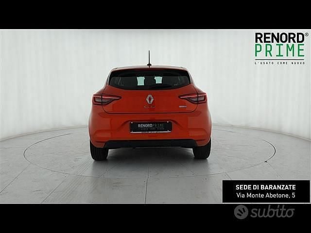 Usata Renault Clio V Equilibre 145 CV (106 kW) 2022 Arancione Berlina