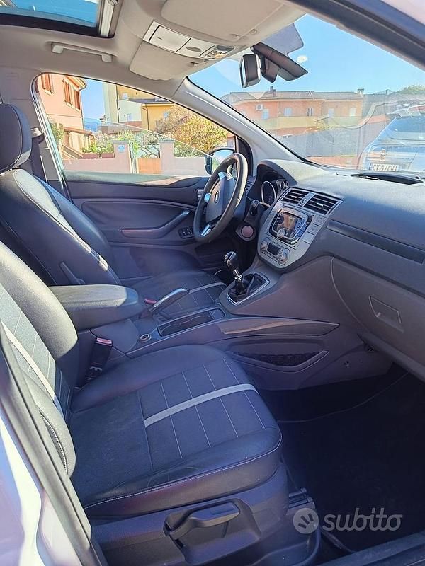 Usata Ford Kuga Individual 136 CV (100 kW) 2010 Bianco SUV