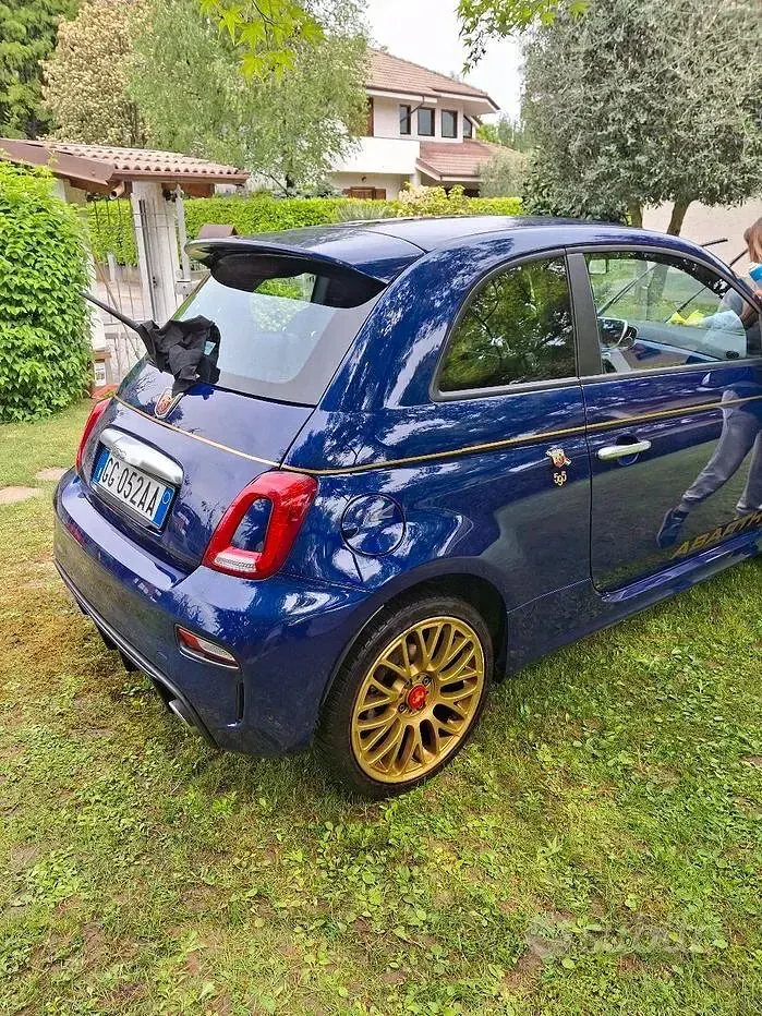 Usata Abarth 595 145 CV (106 kW) 2021 Blu Berlina