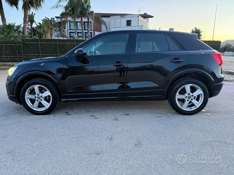 Usata Audi Q2 Admired 115 CV (84 kW) 2019 Nero SUV