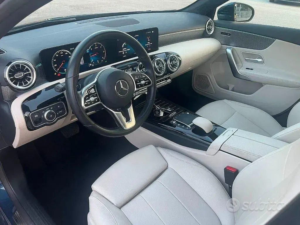 Usata Mercedes A180 116 CV (85 kW) 2022 Bluazzurro Berlina