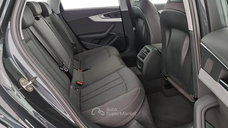 Usata Audi A4 Business 136 CV (100 kW) 2023 Gray Station wagon