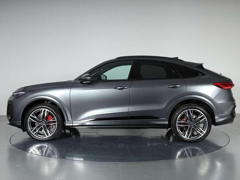 Nuova Audi Q5 Sportback S-Line 204 CV (150 kW) 2025 Grigio daytona SUV