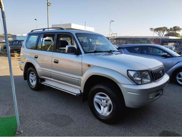 Grigio metallizzato Usata 2000 Toyota Land Cruiser SUV | 11.900 € (Buon prezzo) - Immagine 1/4