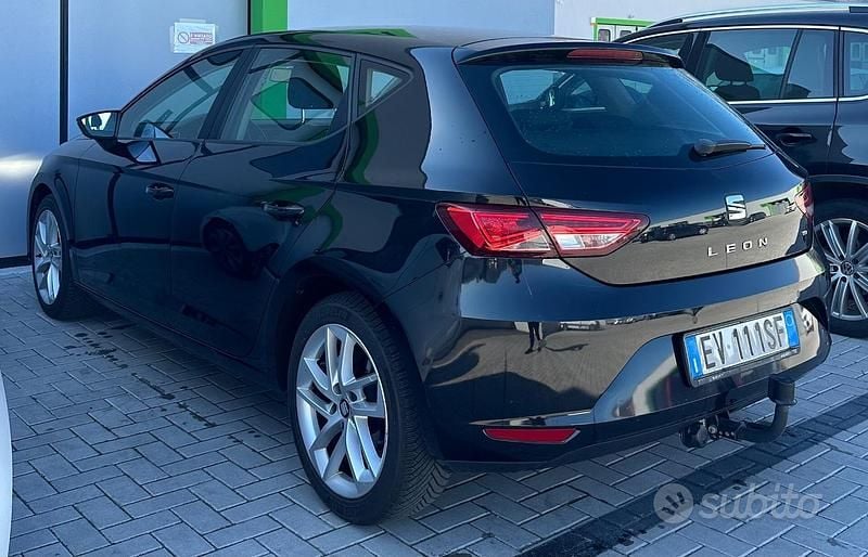 Usata Seat Leon Business 105 CV (77 kW) 2014 Nero Berlina