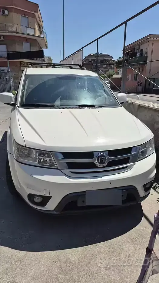 Usata Fiat Freemont 170 CV (125 kW) 2013 Bianco SUV