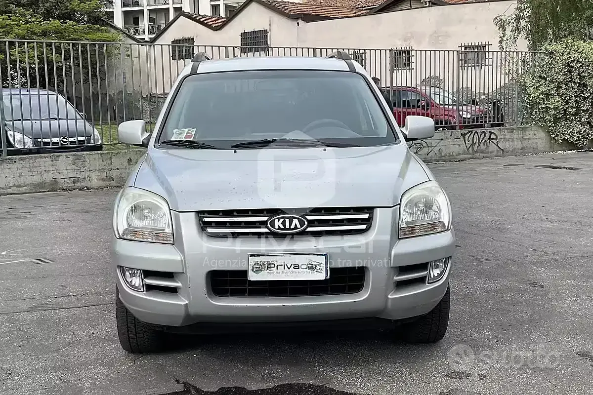 Usata Kia Sportage Active 140 CV (102 kW) 2007 Grigio SUV