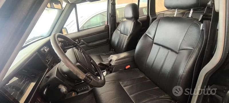 Usata Jeep Cherokee 116 CV (85 kW) 1995 Nero SUV
