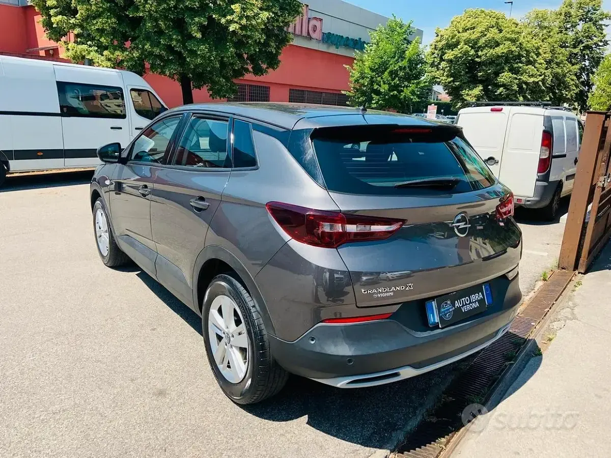 Usata Opel Grandland X Business Edition 131 CV (96 kW) 2021 Grigio SUV