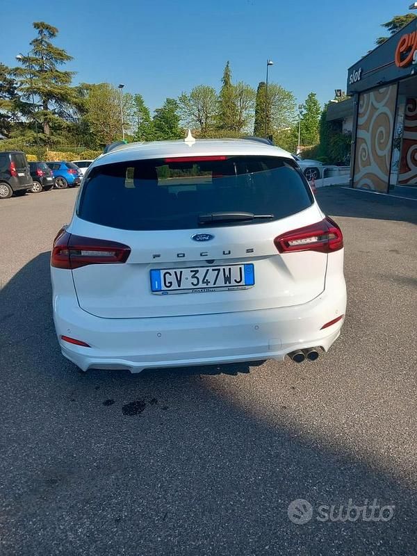 Usata Ford Focus ST-Line 120 CV (88 kW) 2024 Bianco Furgone