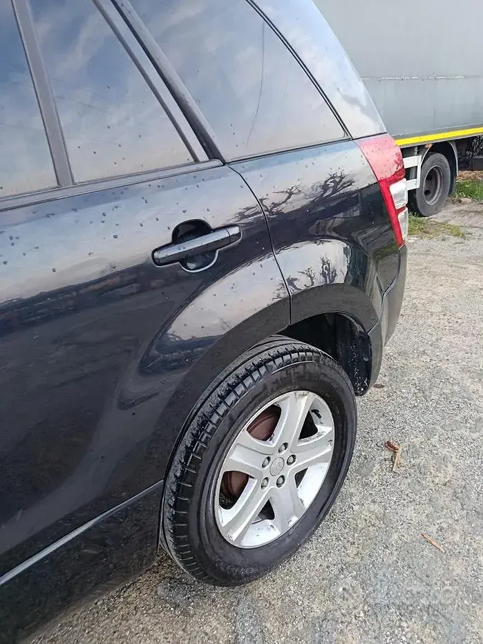Usata Suzuki Grand Vitara 129 CV (94 kW) 2006 Nero SUV