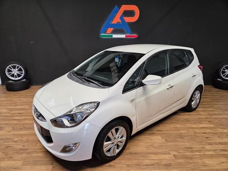Usata Hyundai ix20 Comfort 90 CV (66 kW) 2013 Bianco Utilitaria