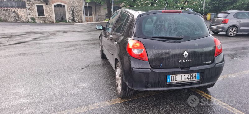Usata Renault Clio II Dynamique 85 CV (62 kW) 2008 Berlina