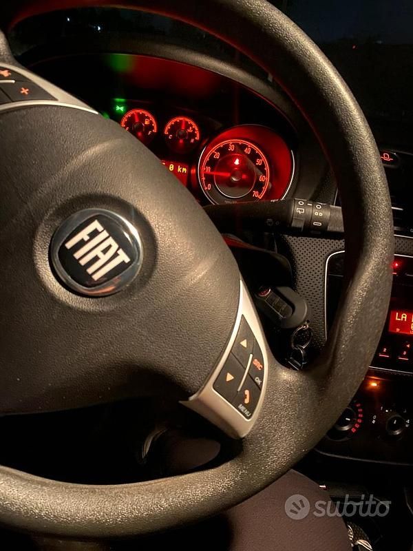 Usata Fiat Punto Evo 75 CV (55 kW) 2010 Grigio Utilitaria