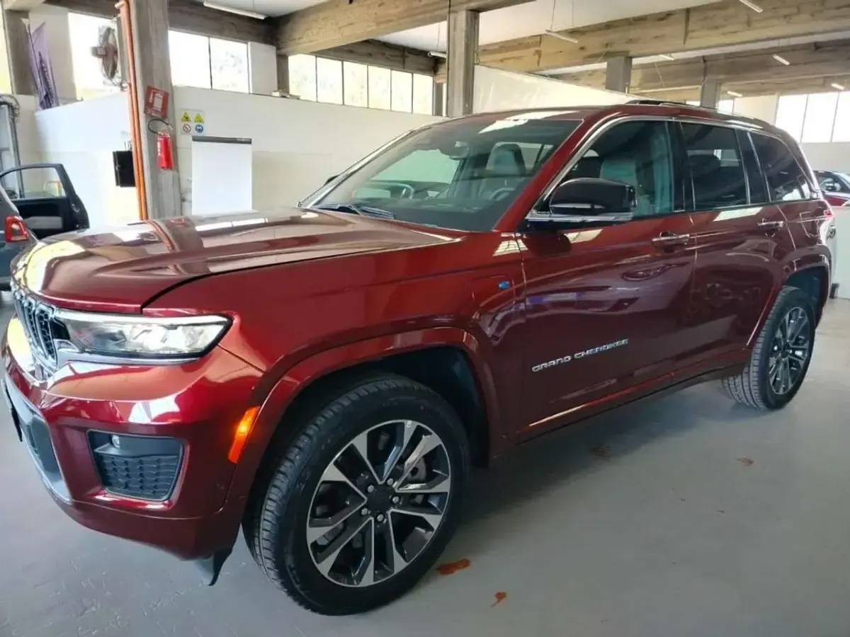 Usata Jeep Grand Cherokee Overland 272 CV (200 kW) 2024 Bordeaux SUV