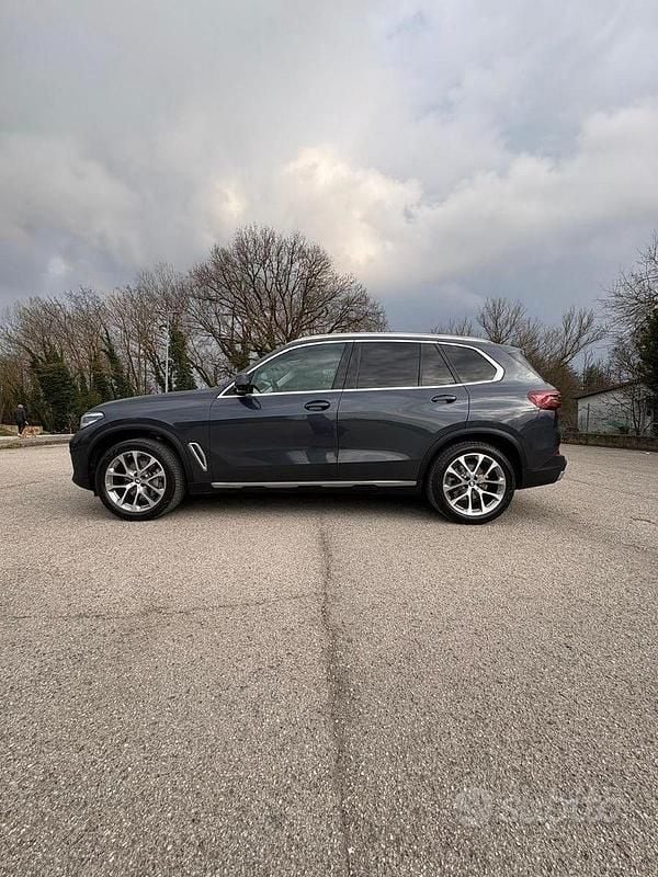 Usata BMW X5 xLine 231 CV (169 kW) 2022 Blu SUV