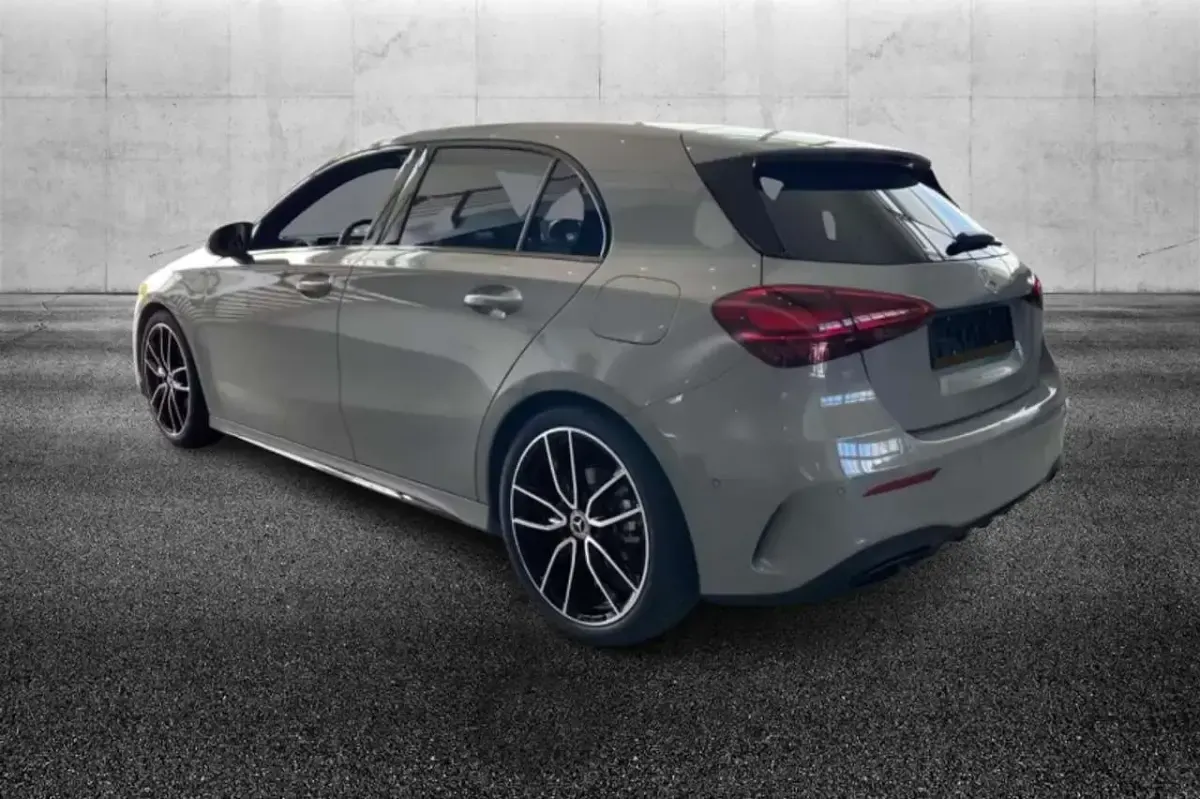 Usata Mercedes A200 AMG Line Premium 150 CV (110 kW) 2025 Grigio Berlina