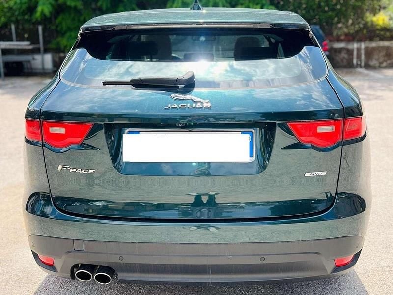 Usata Jaguar F-Pace Pure 179 CV (131 kW) 2016 Verde SUV
