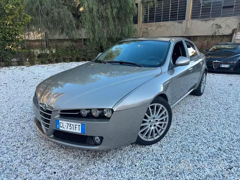 Usata Alfa Romeo 159 150 CV (110 kW) 2007 Grigio Berlina
