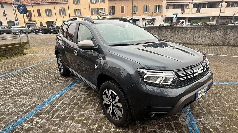 Grigio Usata 2023 Dacia Duster Journey SUV | 18.500 € - Immagine 1/4