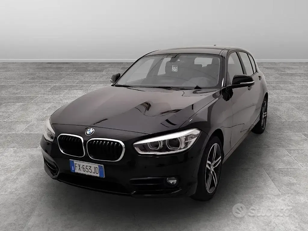 Usata BMW 118 Sport Line 150 CV (110 kW) 2019 Nero Utilitaria