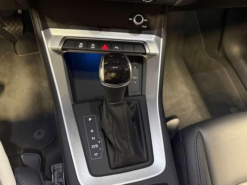 Usata Audi Q3 Sportback Comfort 150 CV (110 kW) 2023 Nero SUV