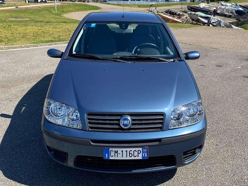 Usata Fiat Punto Dynamic 80 CV (58 kW) 2004 Utilitaria