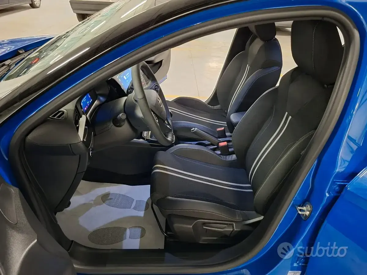Nuova Opel Corsa 101 CV (74 kW) 2026 Blu Utilitaria
