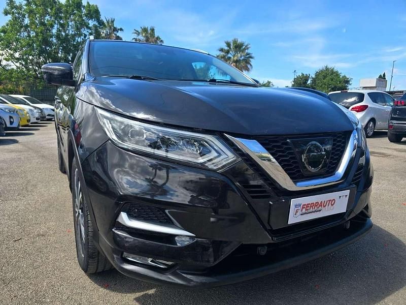 Usata Nissan Qashqai N-Connecta 110 CV (80 kW) 2017 Nero SUV