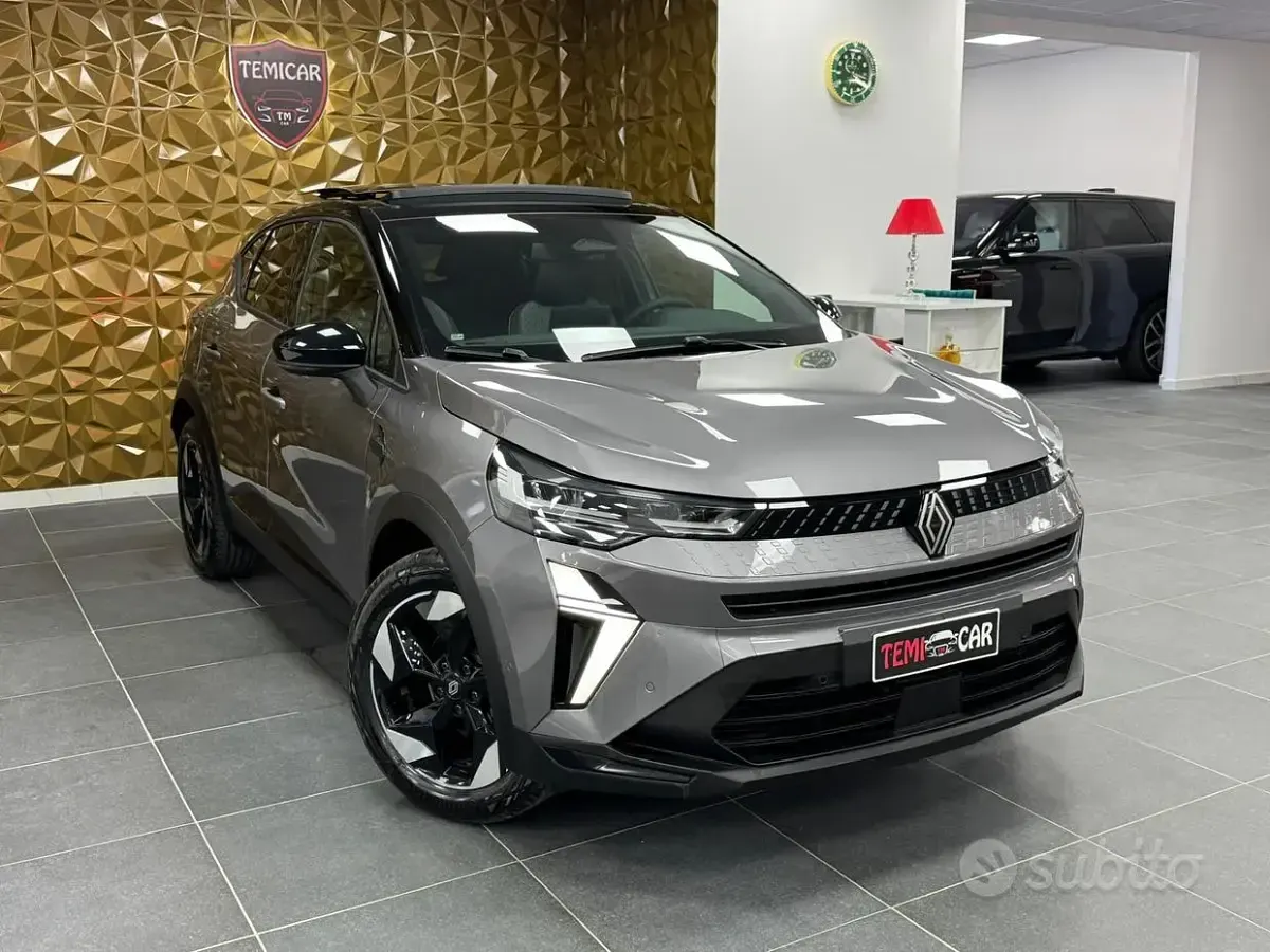 Nuova Renault Captur Techno 101 CV (74 kW) 2025 Grigio SUV
