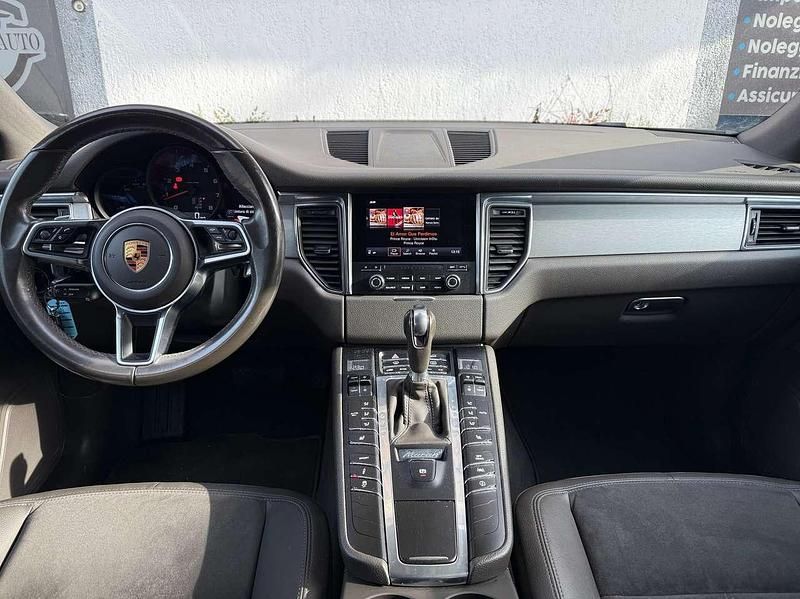 Usata Porsche Macan 252 CV (185 kW) 2018 Blu/azzurro SUV