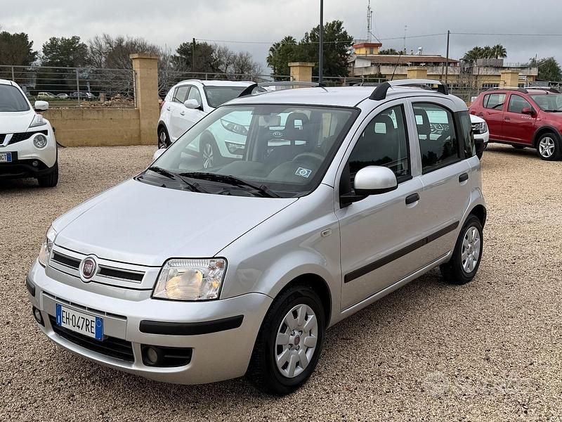 Usata Fiat Panda Dynamic 69 CV (50 kW) 2011 Grigio Berlina