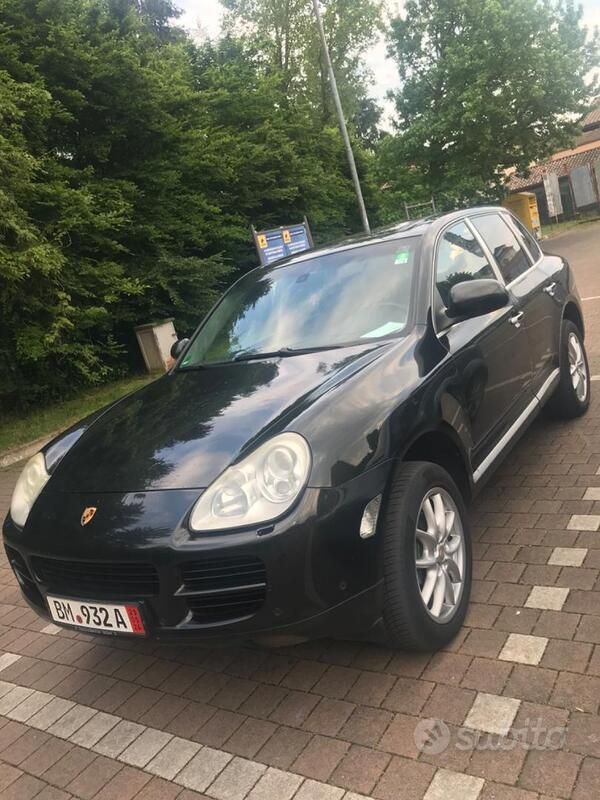 Usata 2006 Porsche Cayenne SUV | 6000 € (Cara) - Immagine 1/4