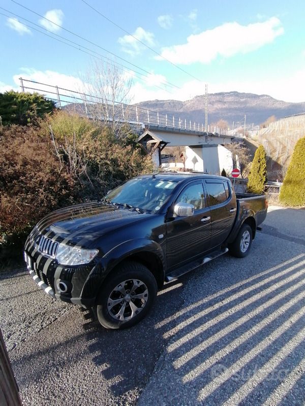 Nero Usata 2012 Mitsubishi L200 Pick-up | 19.500 € (Molto cara) - Immagine 1/4